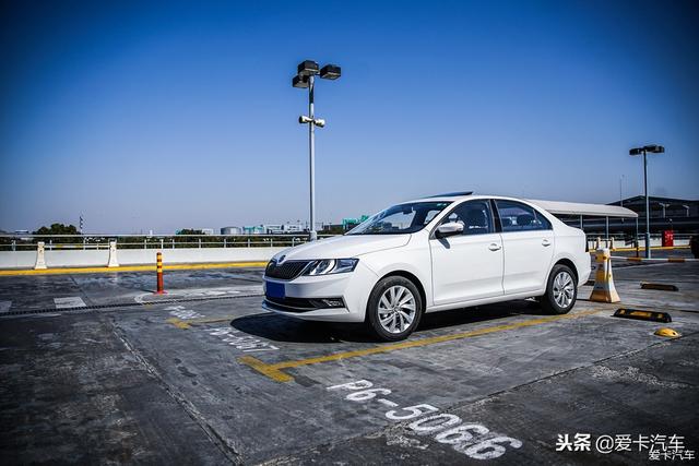 上海虹桥天地购物攻略，听说虹桥新天地颜值很高