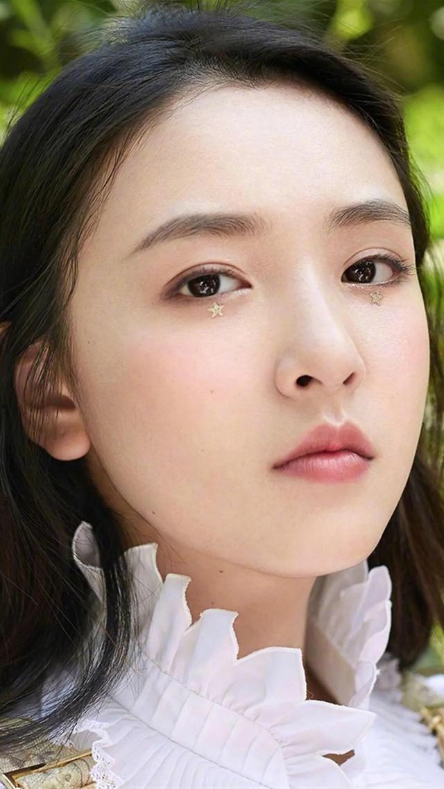 吴倩为啥是武大校花，为什么同样是武大校花