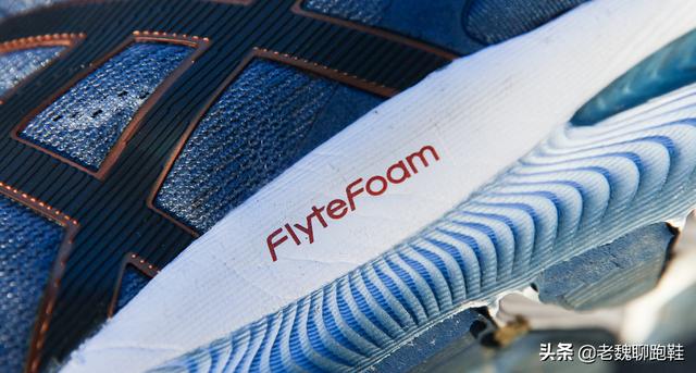 值得入手的软底轻便的跑鞋，3款超高性价比的缓震跑鞋