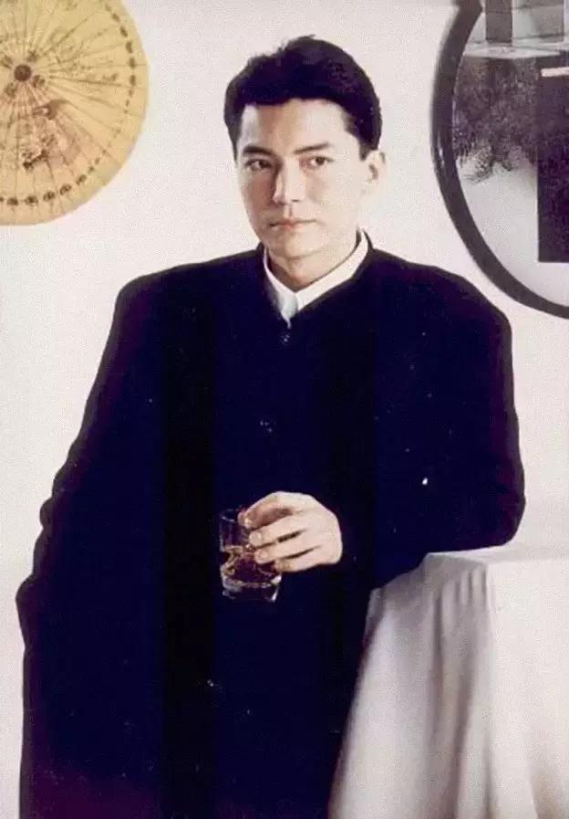 导演贝托鲁奇，末代皇帝导演贝托鲁奇去世