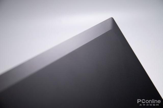 惠普光影精灵5，光影精灵5和暗影精灵5对比（惠普光影精灵5代游戏本评测）