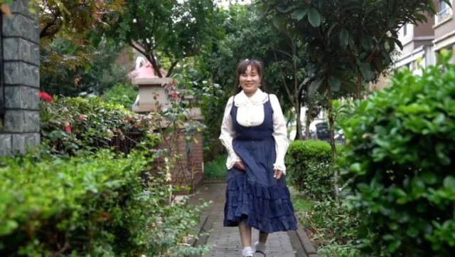 5岁阿姨穿LOLITA（55岁阿姨穿洛丽塔公主裙火上热搜）"