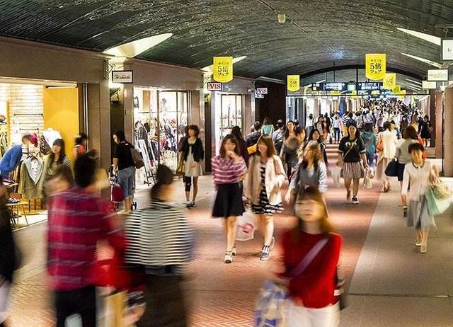 日本福冈旅游必买清单，明太子仙贝、小鸡馒头、甘王草莓夹心饼一网打尽