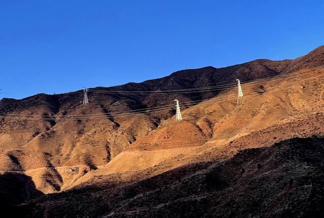 317川藏线的最美风景，一个景色绝美的小众人文秘境