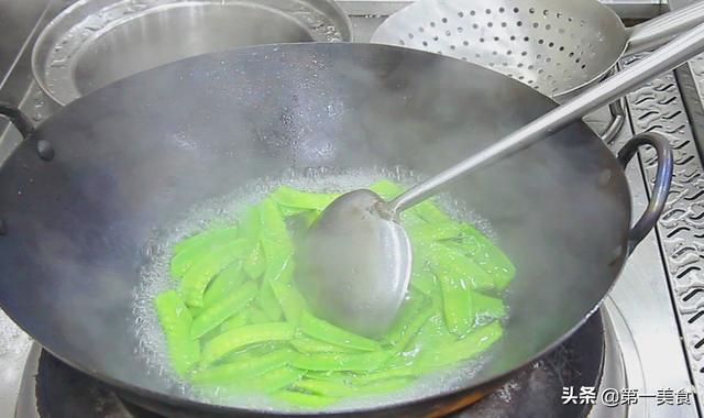 清炒荷兰豆怎么做才好吃窍门，大厨教你清炒荷兰豆