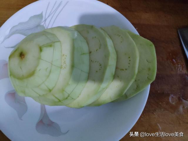 茄子夹肉馅的做法，长茄子夹肉馅最好吃的做法（会做这些茄子夹肉）