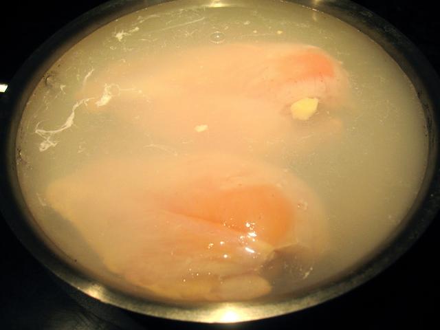 鸡丝凉面的做法，正宗鸡丝凉面的做法（用家常的调料就能做）