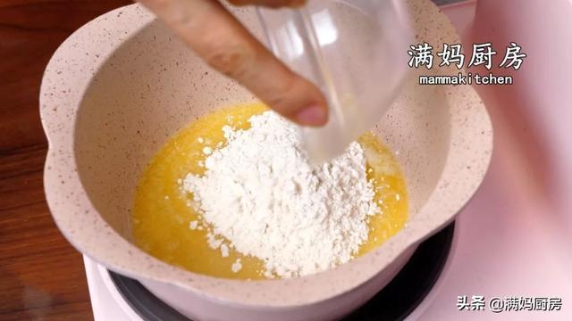 蘑菇汤怎么做好喝，浓郁甘甜奶香十足（蘑菇汤怎么做嫩滑鲜美）