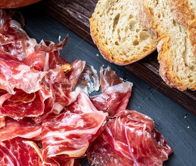 西班牙火腿的正确吃法，西班牙火腿吃法攻略（西班牙火腿的正确吃法<一>）
