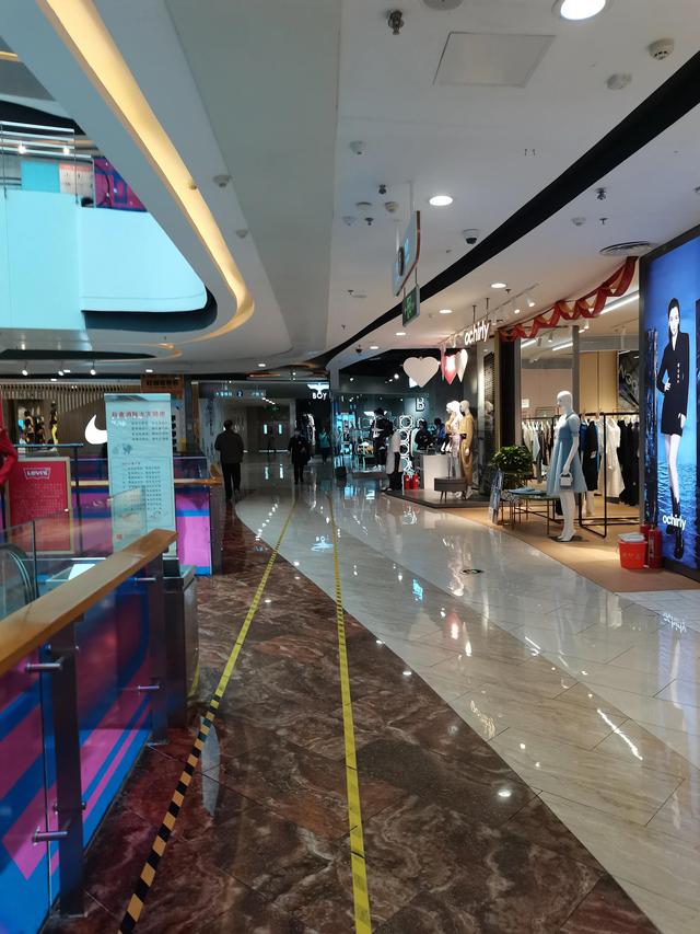 王府井在哪个区，洛阳王府井百货在哪个区（Zara在王府井开了亚洲最大门店）