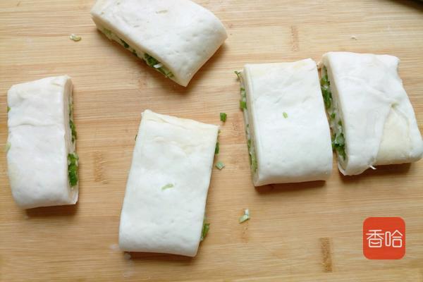 怎样做发面烧饼，怎么发面把烧饼烙得又软又好吃（新手零失败的发面饼做法）