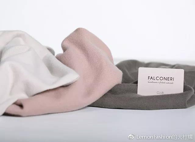 奈蔻羊绒外套，系出平门却妥妥