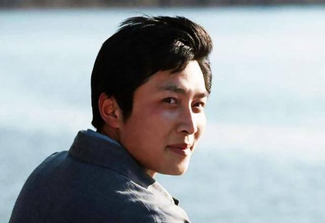 唐国强版诸葛亮，各个版本诸葛亮扮演者（94版《三国演义》）