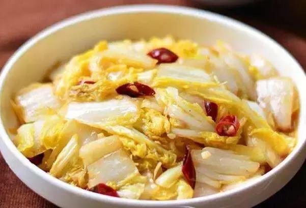 怎样炒白菜最好吃，炒白菜怎么炒才入味好吃