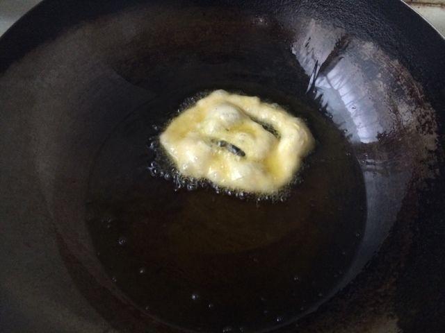 怎样做酥脆香甜的油饼，油饼家常做法外皮酥脆可口