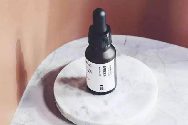精华液的使用方法，精华液的正确使用方法 步骤