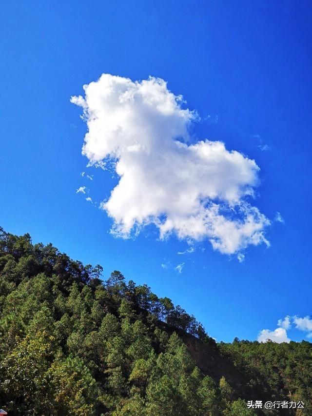 泸沽湖详细介绍，那些藏在春日里的诗意美景