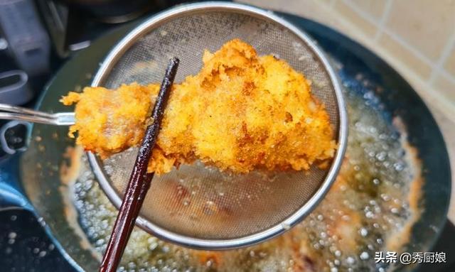 炸鸡腿怎么做外酥里嫩不回软，鸡腿外酥里嫩又入味