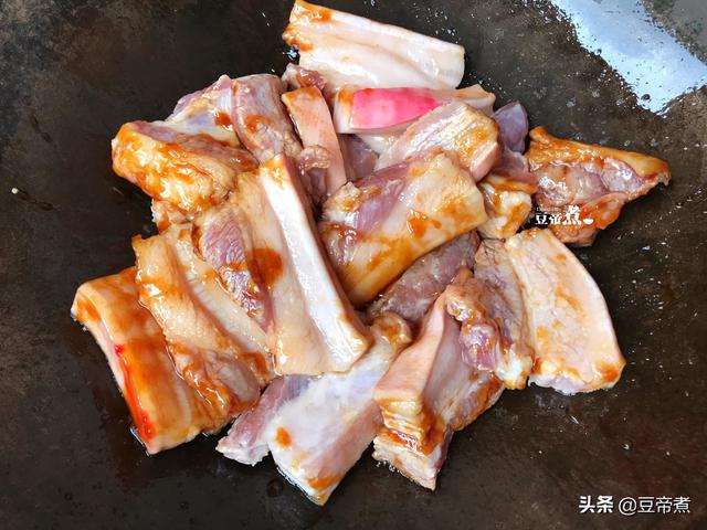 闷罐肉炖什么好吃，焖炖一锅肉不仅下饭香