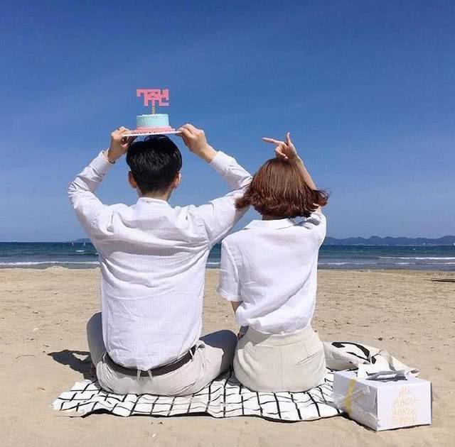 简短撩人小情话，情话最暖心撩人短句（14句不经意撩人的情话短句）