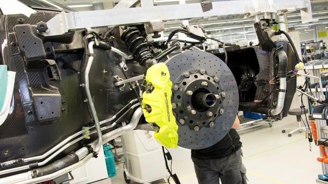 保时捷taycan有哪些黑科技，纯电还能叫保时捷吗