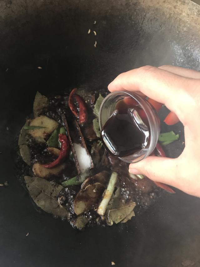 卤大肠的做法及配料，卤大肠的正宗的做法（照样卤出好吃入味的猪大肠）