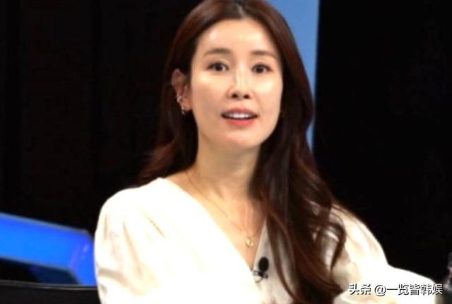 李泰兰是纯天然美女吗，李泰兰近照公开