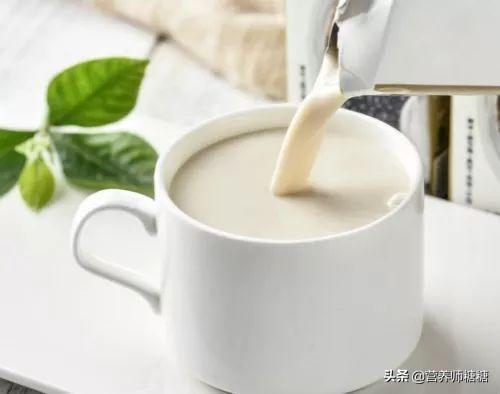 坚果含糖量高吗，坚果升糖值（教你吃对坚果少升糖的健康攻略）