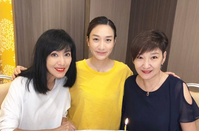 李莫愁有什么绯闻，“李莫愁”雪梨的火辣情史