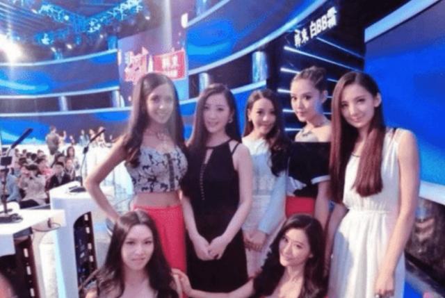 非诚勿扰女嘉宾图片，非诚勿扰24位最新女嘉宾