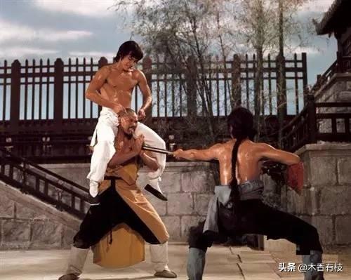 吴宇森商业片好看吗，吴宇森这部经典之作的台前幕后