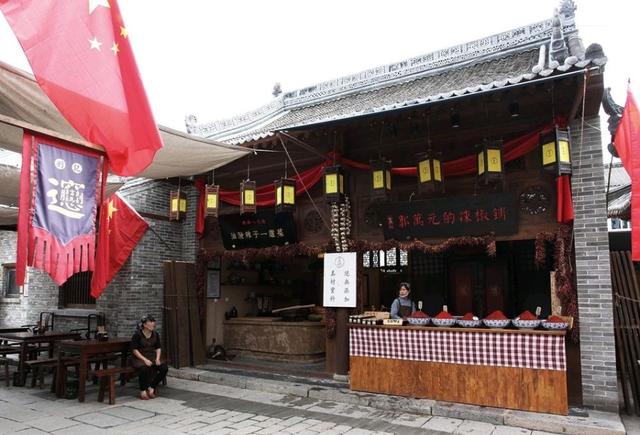 逛老街感受历史的人文气息，钦州老街一日游—到老街去