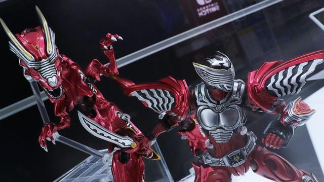 假面骑士龙骑全形态和技能，SIC假面骑士龙骑试作品公开