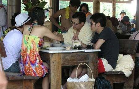 汪峰三招搞定章子怡，三婚汪峰为何能娶到章子怡