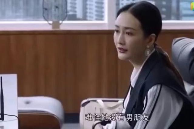 出身显赫资源顶流美艳惊人的朱珠，朱珠现状（连续10年入选全球百美的女人）