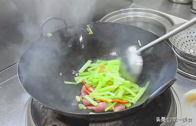 西芹的做法大全家常菜，芹菜的做法大全家常炒菜