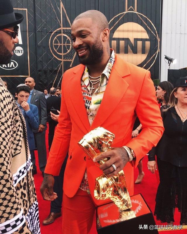 字母哥哪一年全mvp，2013年的字母哥和2023年的字母哥数据对比