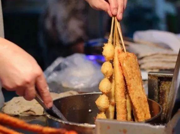 天津比较有名的小吃街，熟悉的天津街，回来了