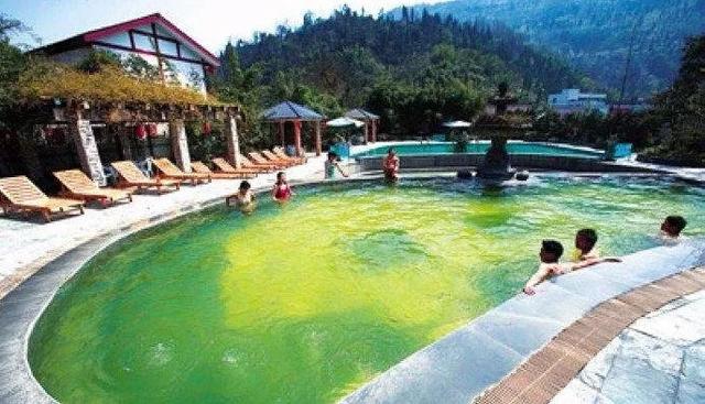 北京最近冬季泡温泉好去处，北京10大温泉度假村等您