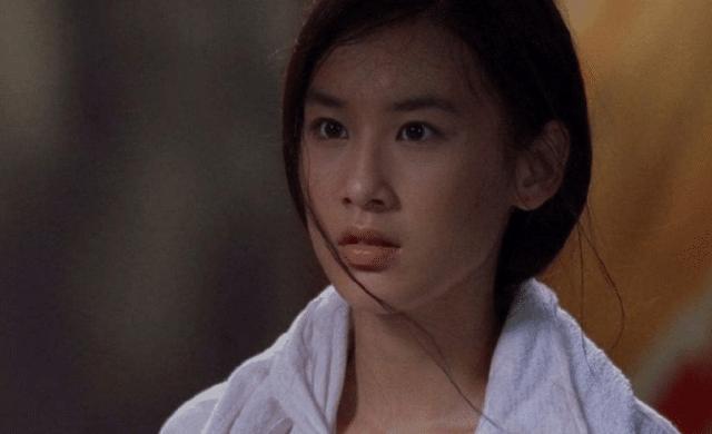 黄圣依如何对待周星驰，黄圣依和周星驰的恩怨