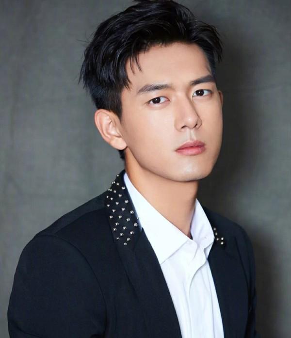 眼型大全名称及图片，最迷人的六种眼型图（这6种眼型很好看）