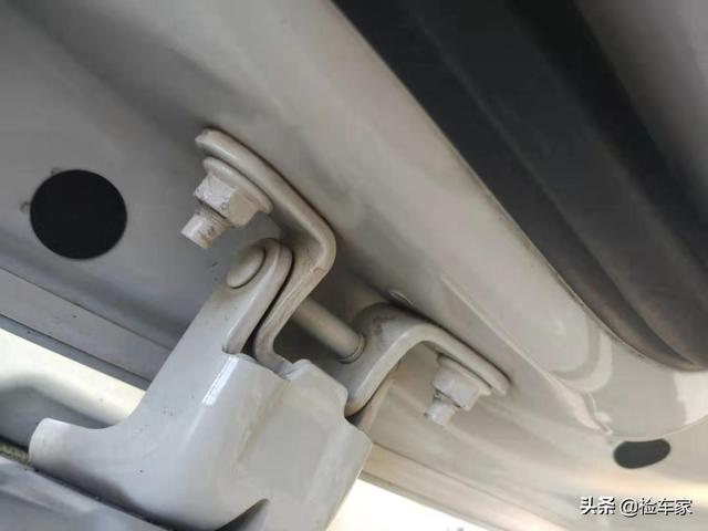 13年英菲尼迪qx56市场价，高价买辆英菲尼迪QX56