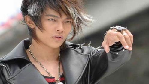 t1m鬼步舞背景音乐，鬼步舞是不是都有几种