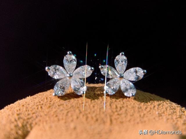 情人节礼物排行榜，情人节礼物排行榜实用大牌（情人节送什么礼物好）