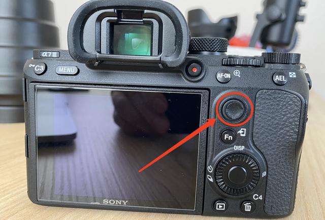 索尼微单相机入门教程和拍照技巧，手把手教你完成基本设置