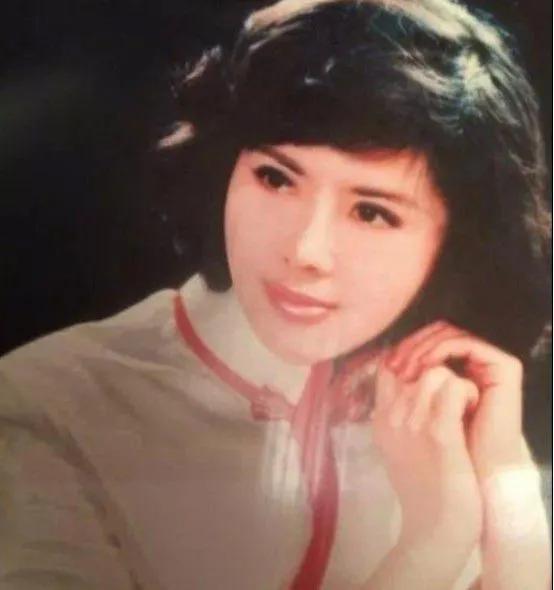 江珊主演的电视剧，江珊与靳东主演的电视剧全集（王志文和江珊不是夫妻胜似夫妻）