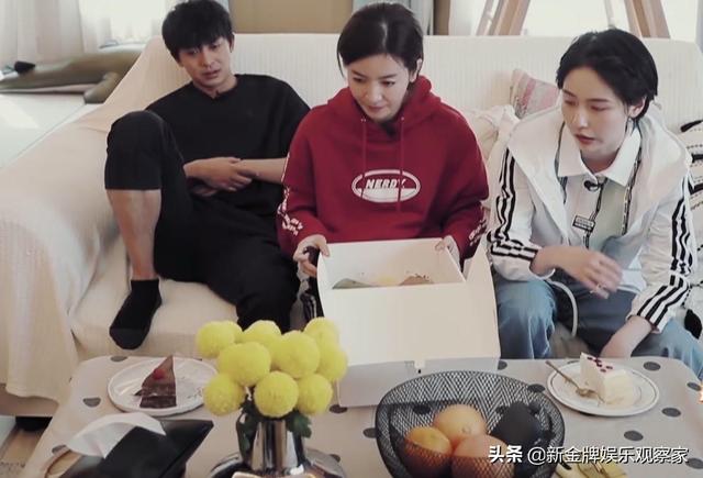 李晟李佳航感情经历，李晟否认是自己