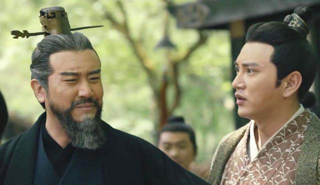 三国时曹丕简历，曹丕：那个背了千年骂名的男人