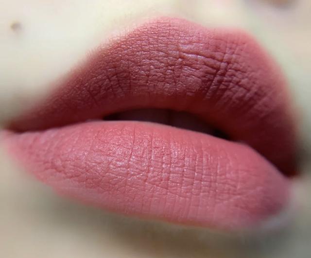 口红保质期多久，大牌口红一般什么时候过期（所有女生都关心的问题——口红会过期吗）