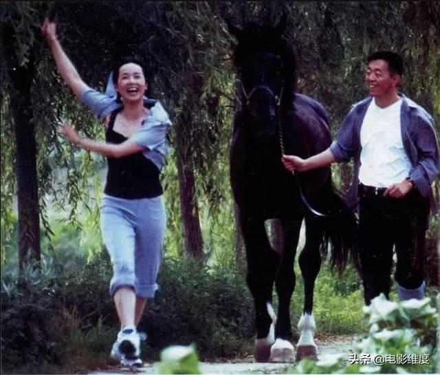 蒋雯丽年轻时的颜值，出道后惊艳了30年